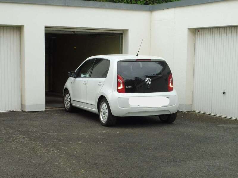 Weiß Gebraucht 2013 VW up! Kleinwagen | 6.500 € (Fairer Preis) - Bild 1/4