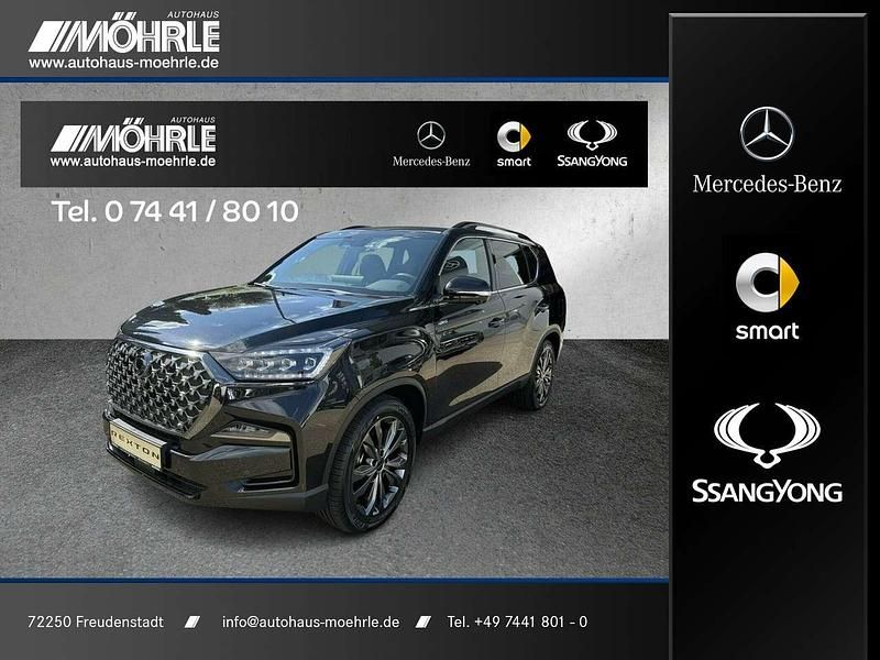 Space black Neu 2025 Ssangyong Rexton SUV | 48.450 € - Bild 1/4