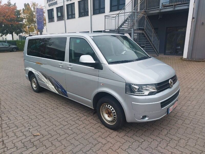 Silber Gebraucht 2013 VW T5 Comfortline Van | 16.541 € (Etwas zu teuer) - Bild 1/4