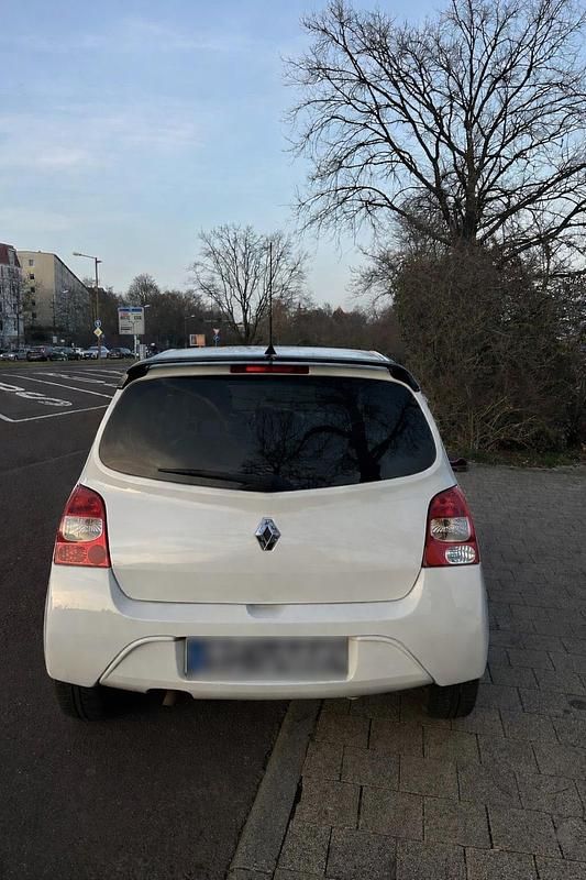 Second-hand Renault Twingo 75 CP (55 kW) 2010 Alb Hatchback