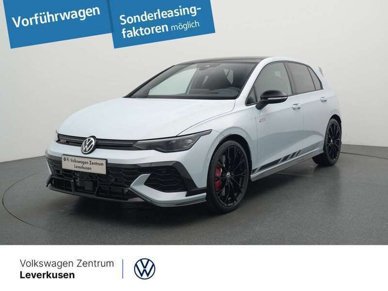 Grenadillschwarz Gebraucht 2024 VW Golf VIII Black Edition Limousine | 49.980 € (Fairer Preis) - Bild 1/4