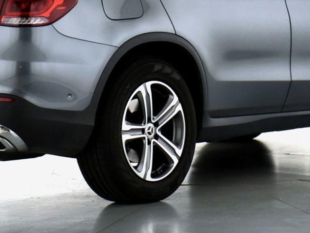 Gebraucht Mercedes GLC220 Exclusive 194 PS (142 kW) 2022 Lack selenitgrau SUV