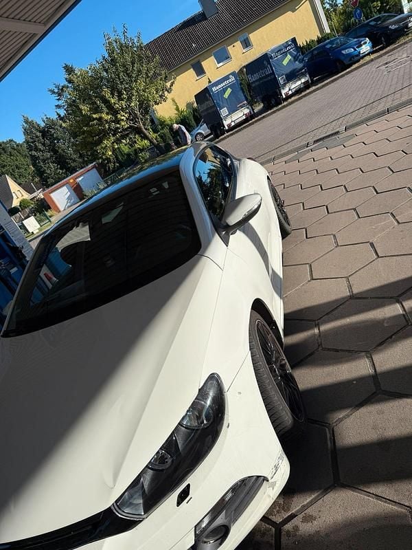 Weiß Gebraucht 2008 VW Scirocco Coupé | 2.500 € (Superpreis) - Bild 1/4