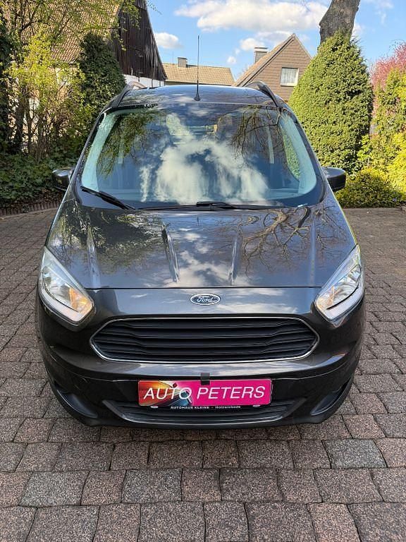 Gebraucht Ford Tourneo Courier Titanium 101 PS (74 kW) 2016 Grau Van / Kleinbus