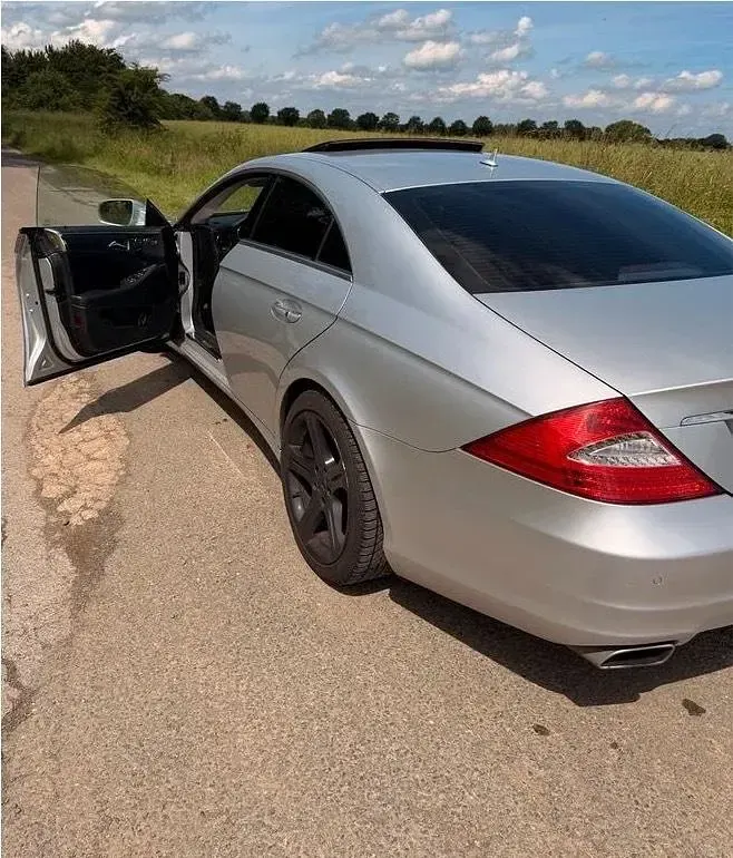 Gebraucht Mercedes CLS500 388 PS (285 kW) 2008 Silber Coupé