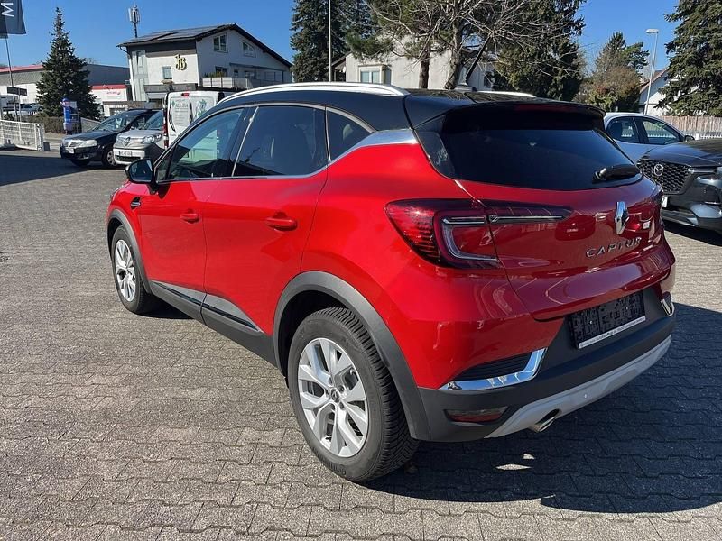Gebraucht Renault Captur Intens 140 PS (102 kW) 2021 Rot SUV