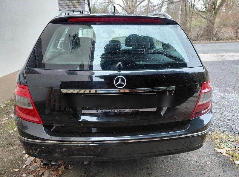 Gebraucht Mercedes C200 136 PS (100 kW) 2009 Schwarz Kombi