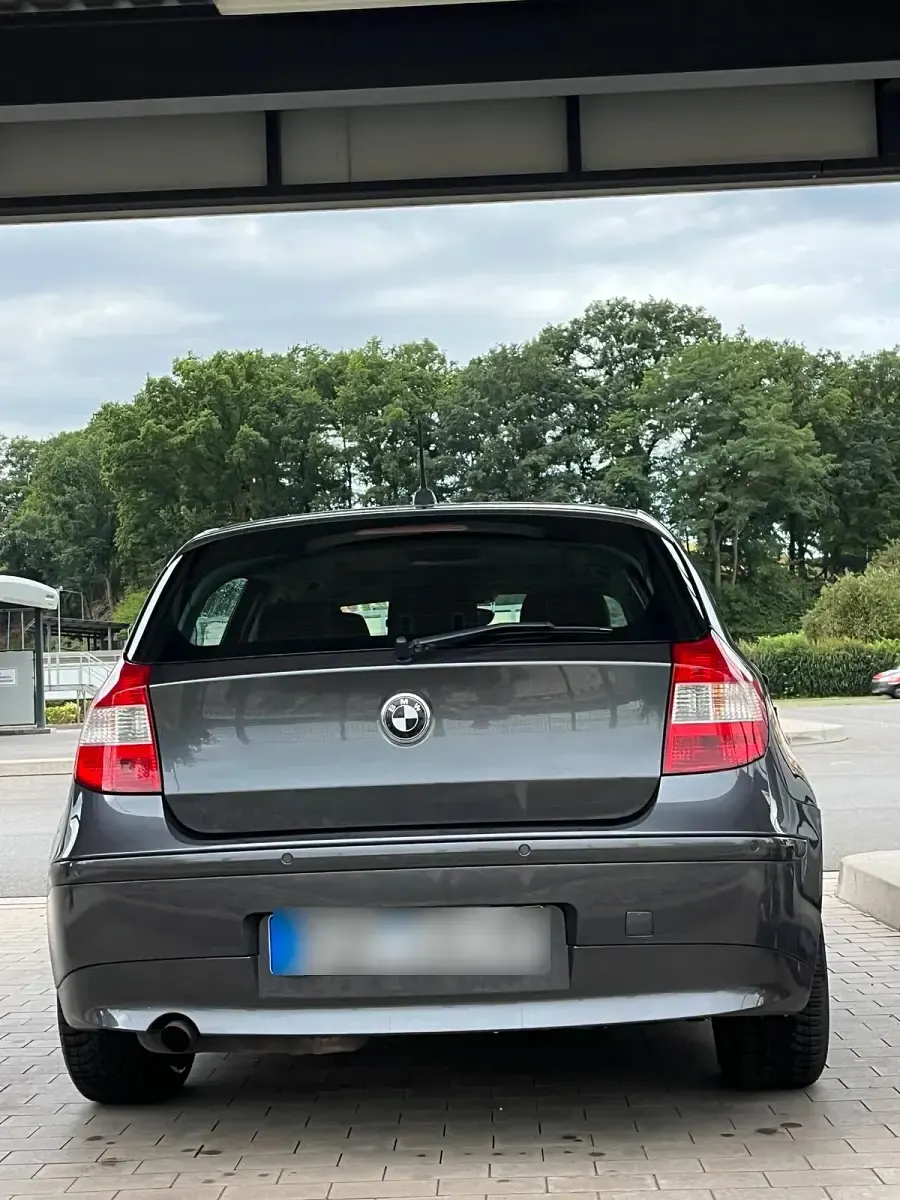 Gebraucht BMW 116 115 PS (84 kW) 2007 Grau Kleinwagen