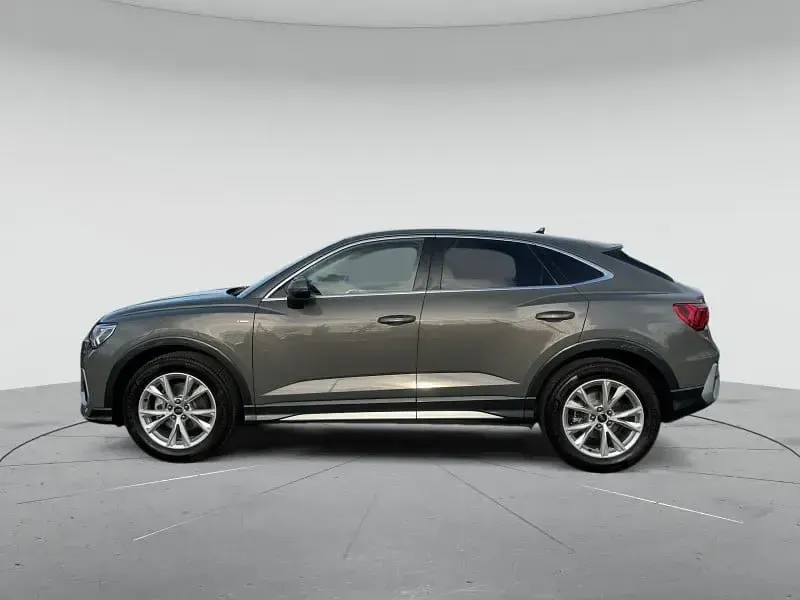 Gebraucht Audi Q3 Sportback S-Line 150 PS (110 kW) 2025 Chronosgrau metallic SUV