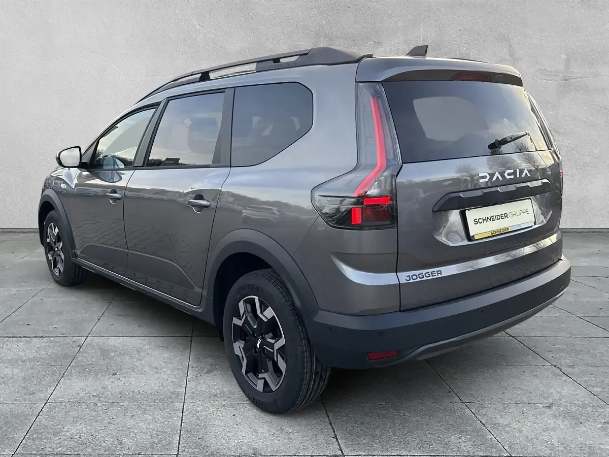 Neu Dacia Jogger Journey 110 PS (80 kW) 2025 Grau Van / Kleinbus