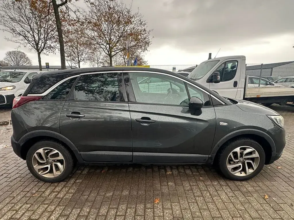 Gebraucht Opel Crossland Innovation 99 PS (72 kW) 2017 Grau SUV