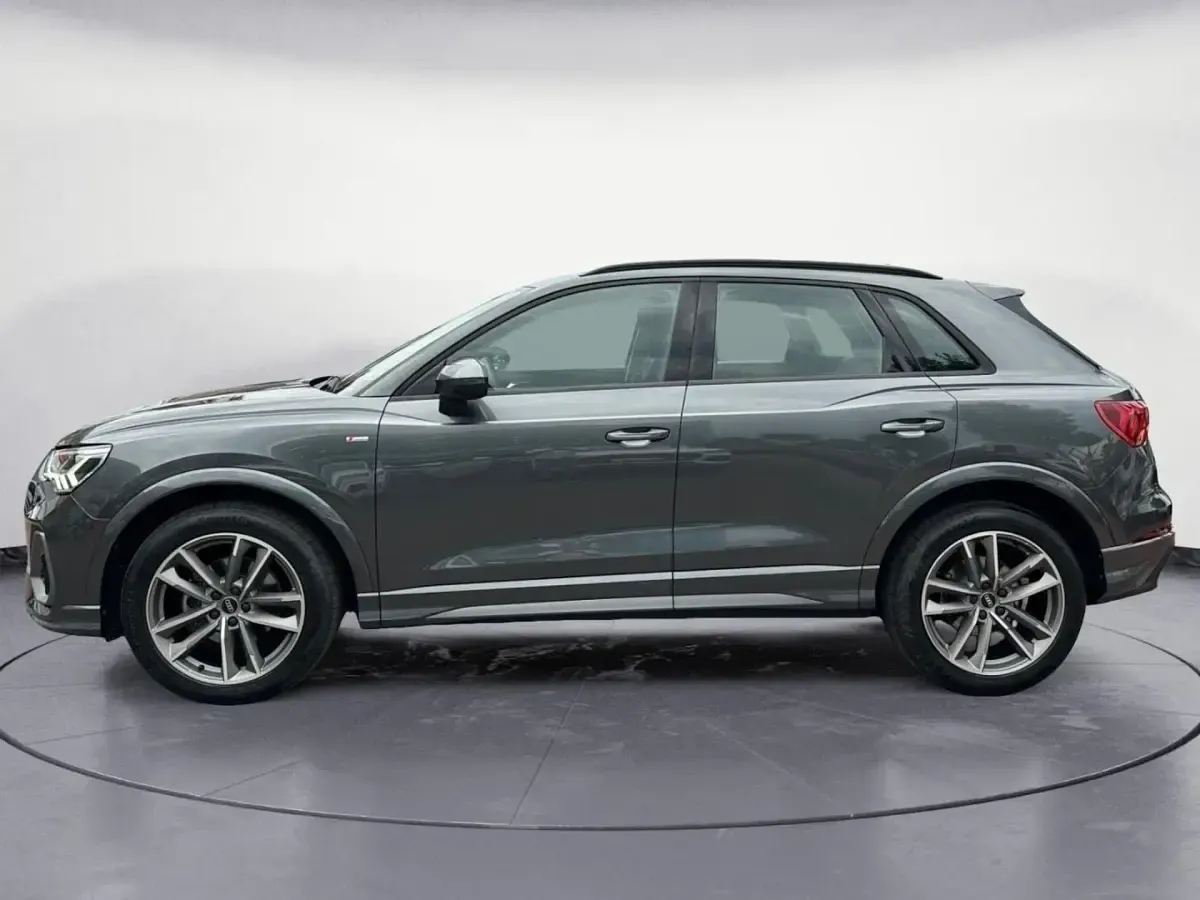 Gebraucht Audi Q3 S-Line 150 PS (110 kW) 2025 Grau SUV