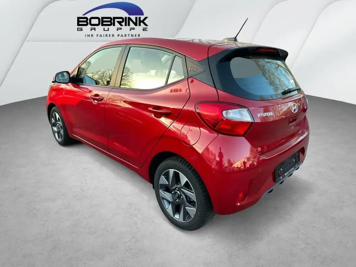 Gebraucht Hyundai i10 Trend 63 PS (46 kW) 2025 Rot Kleinwagen