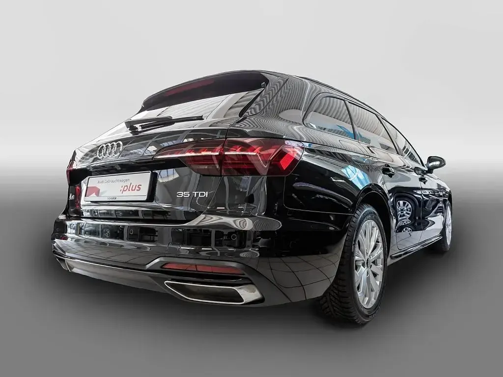 Gebraucht Audi A4 Ambiente 163 PS (119 kW) 2022 Schwarz