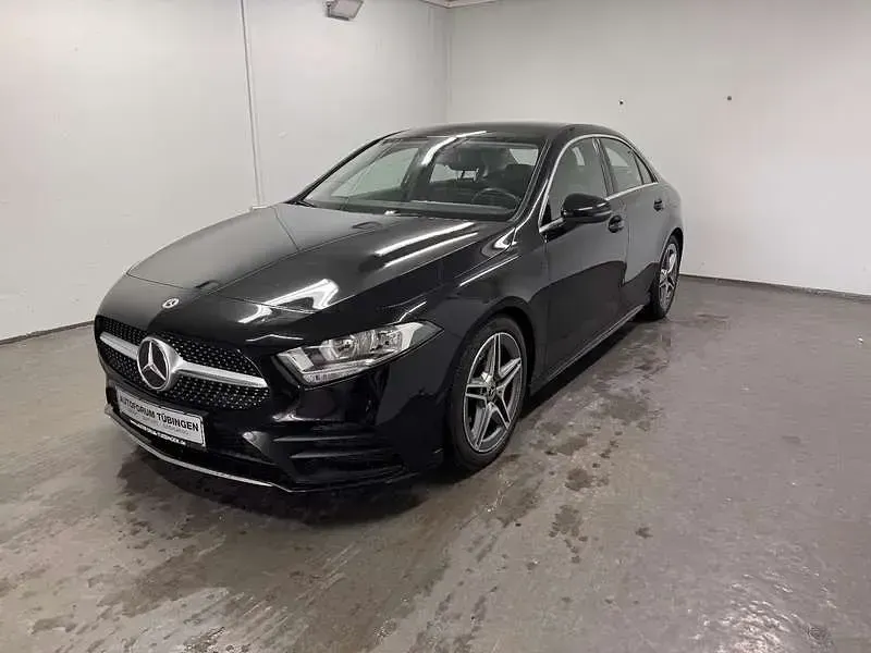 Gebraucht Mercedes A200 AMG line 150 PS (110 kW) 2022 Nachtschwarz Limousine