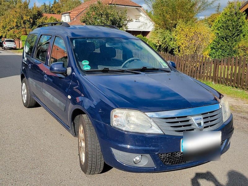 Blau Gebraucht 2011 Dacia Logan MCV Lauréate Kombi | 2.950 € (Fairer Preis) - Bild 1/4