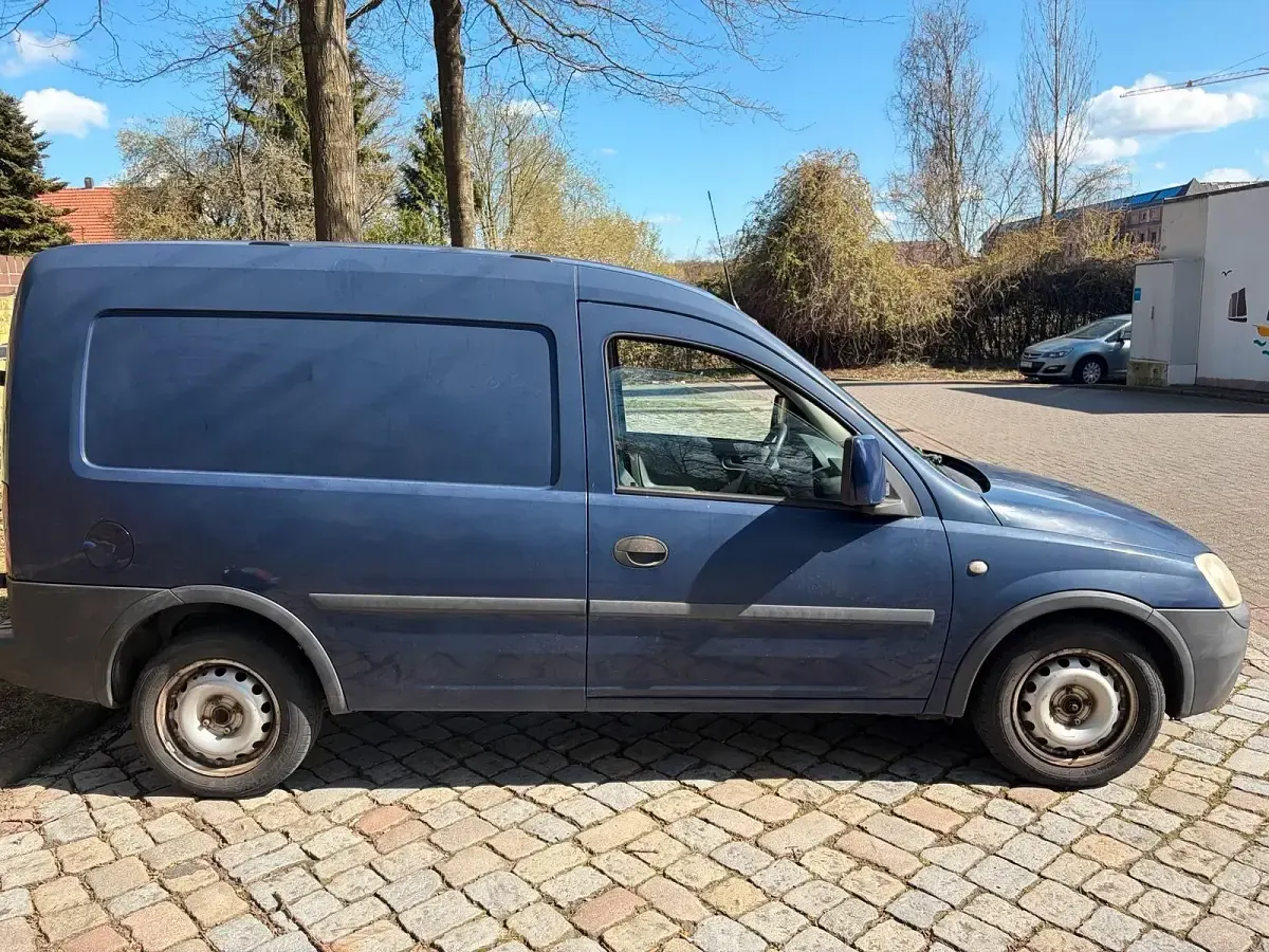 Usado Opel Combo 90 HP (66 kW) 2006 Azul Monovolume