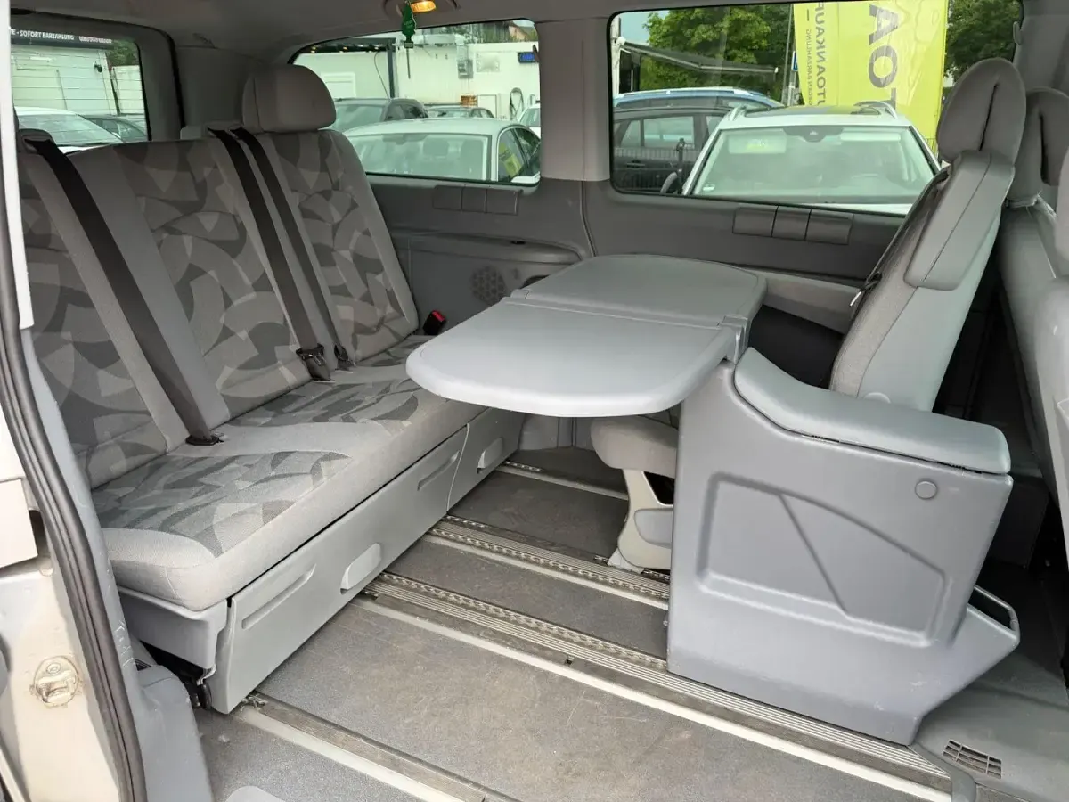Gebraucht Mercedes Viano 150 PS (110 kW) 2004 Grau Van / Kleinbus