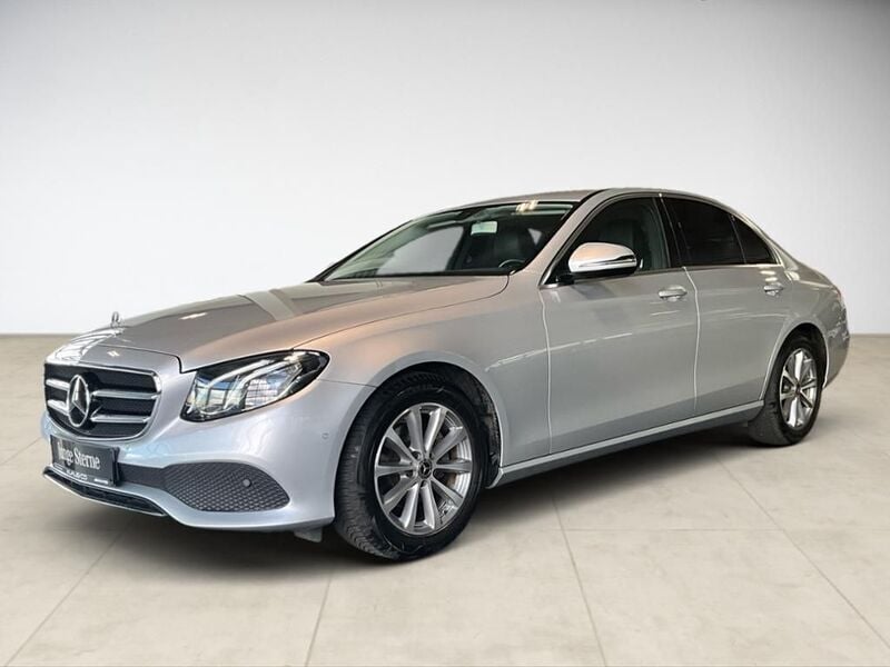 Iridiumsilber Gebraucht 2020 Mercedes E200 Avantgarde Limousine | 34.480 € (Etwas zu teuer) - Bild 1/4