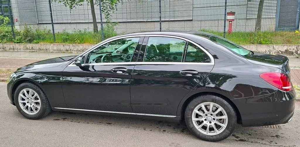 Gebraucht Mercedes C200 Edition 184 PS (135 kW) 2016 Schwarz Limousine