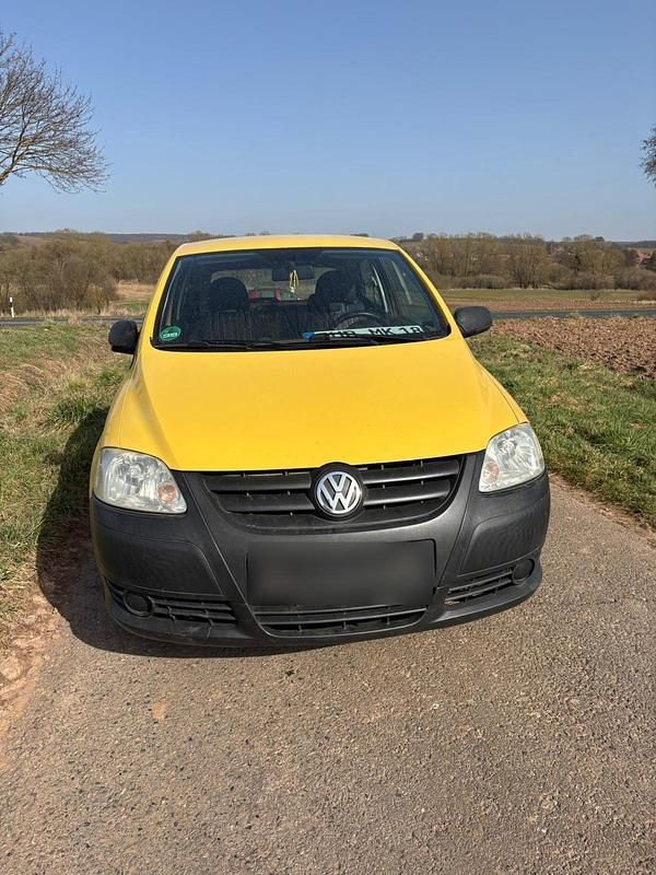 Gebraucht VW Fox 60 PS (44 kW) 2005 Gelb Kleinwagen