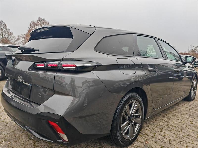 Gebraucht 2022 Peugeot 308 SW 131 PS Kombi – 61200 Wölfersheim (Händler ...
