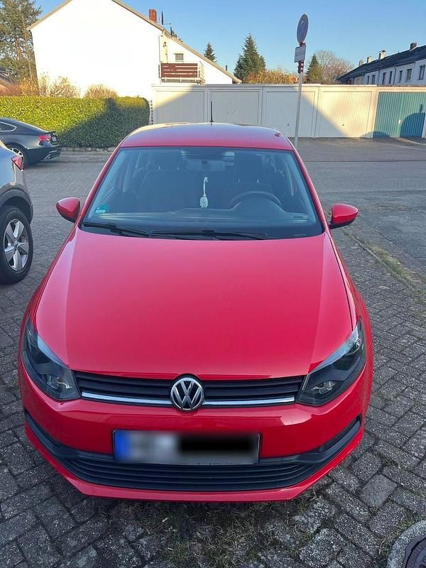 Gebraucht VW Polo Trendline 60 PS (44 kW) 2014 Rot Kleinwagen