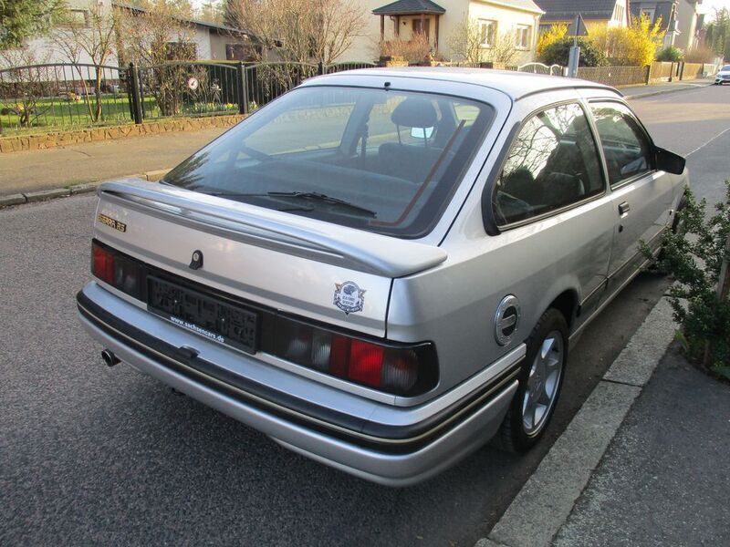 Gebraucht Ford Sierra RS 116 PS (85 kW) 1992 Silber metallic Coupé