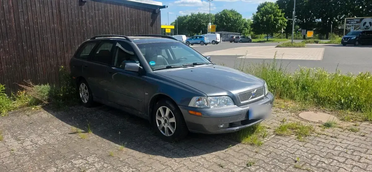 Gebraucht Volvo V40 136 PS (100 kW) 2003 Grau Kombi