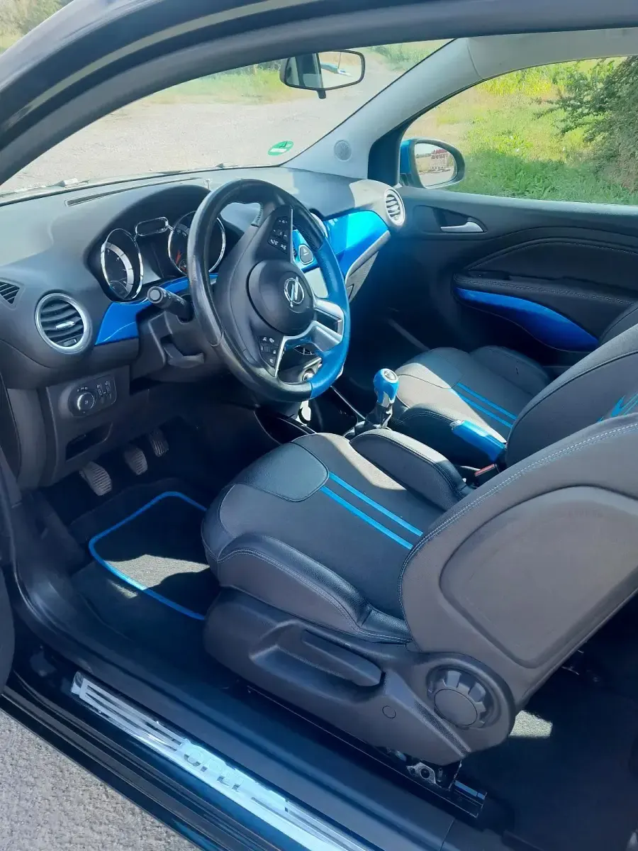 Gebraucht Opel Adam Unlimited 85 PS (62 kW) 2017 Schwarz Kleinwagen