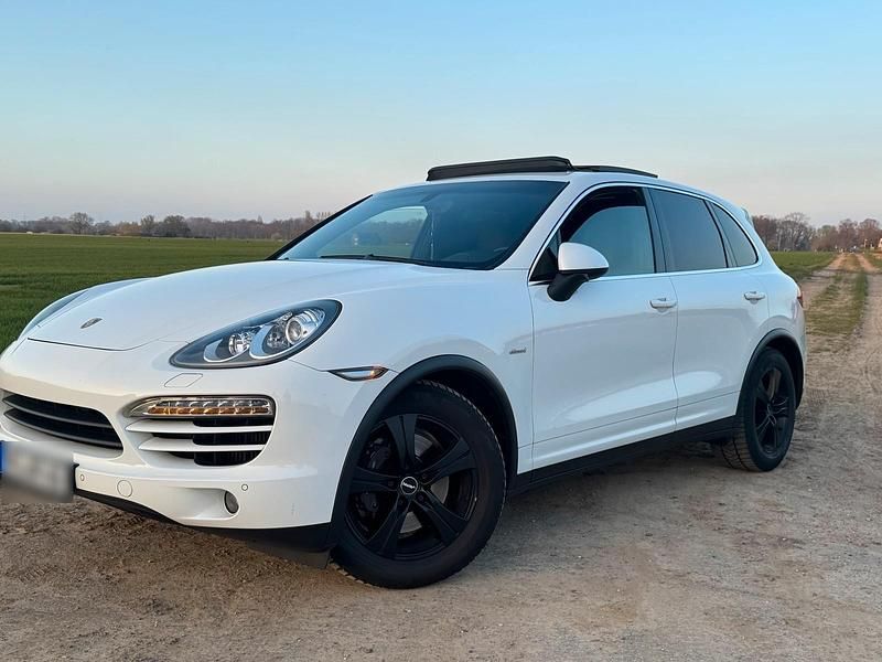 Gebraucht Porsche Cayenne 245 PS (180 kW) 2012 Weiß SUV