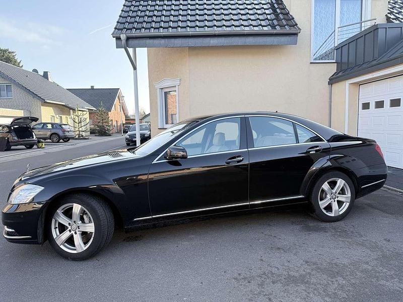 Gebraucht Mercedes S500L 435 PS (319 kW) 2013 Limousine