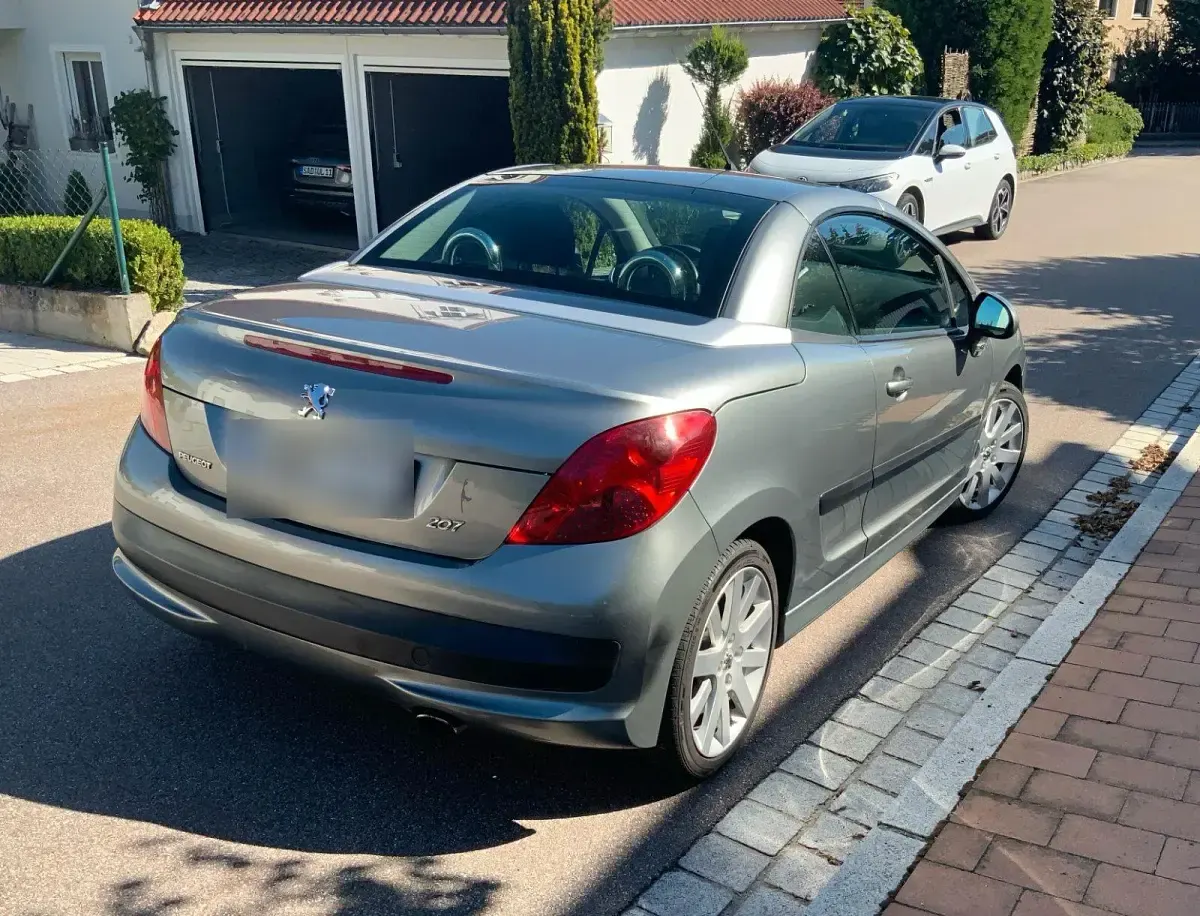 Gebraucht Peugeot 207 CC Sport 150 PS (110 kW) 2007 Grau Cabrio