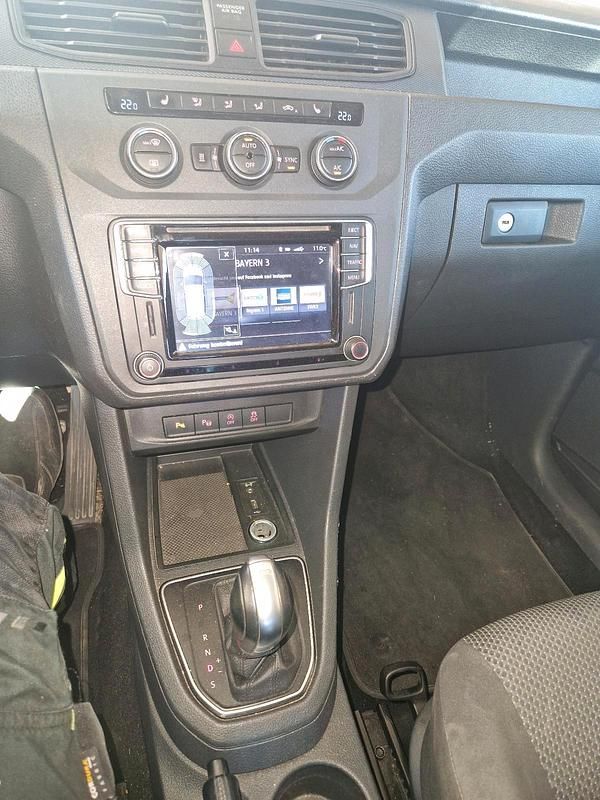 Gebraucht VW Caddy 150 PS (110 kW) 2016 Braun Van / Kleinbus