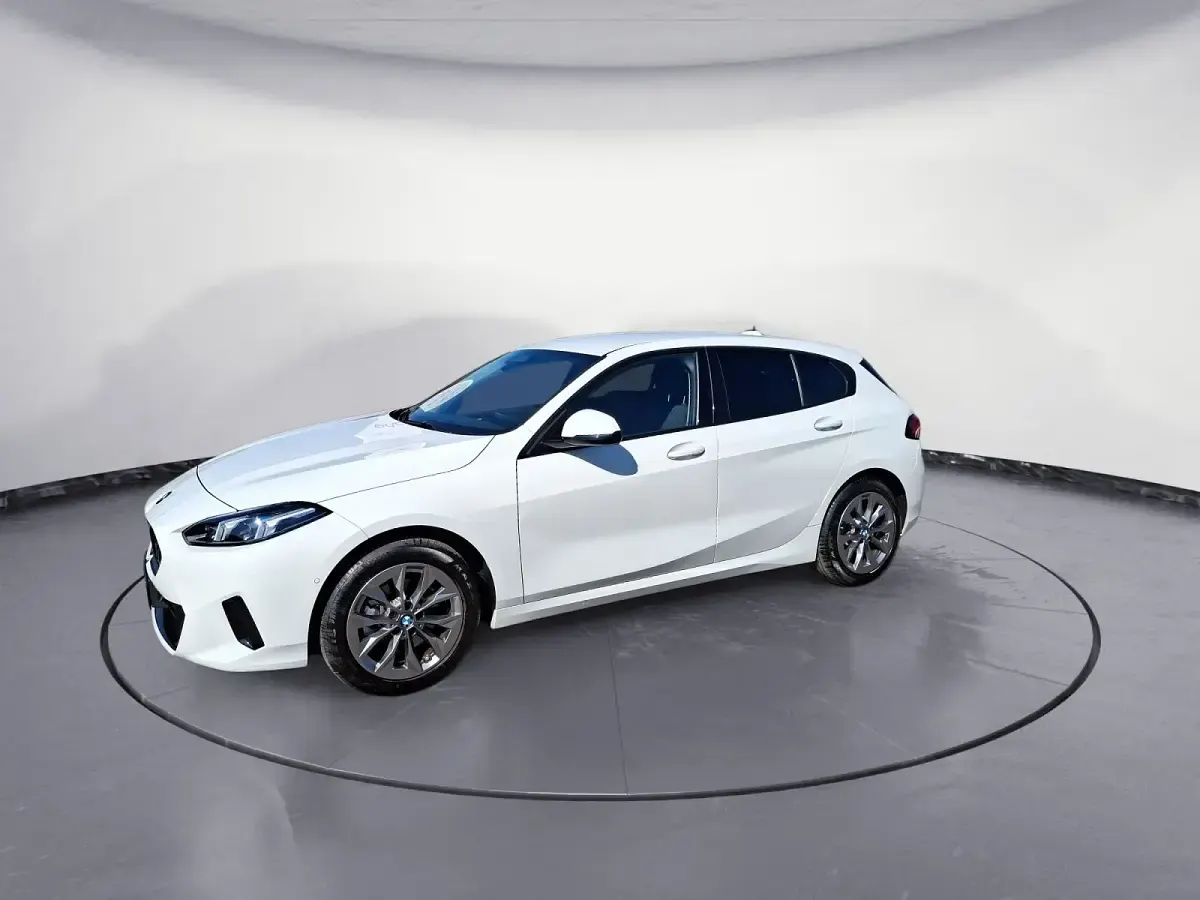 Gebraucht BMW 120 170 PS (125 kW) 2025 Weiß Kleinwagen