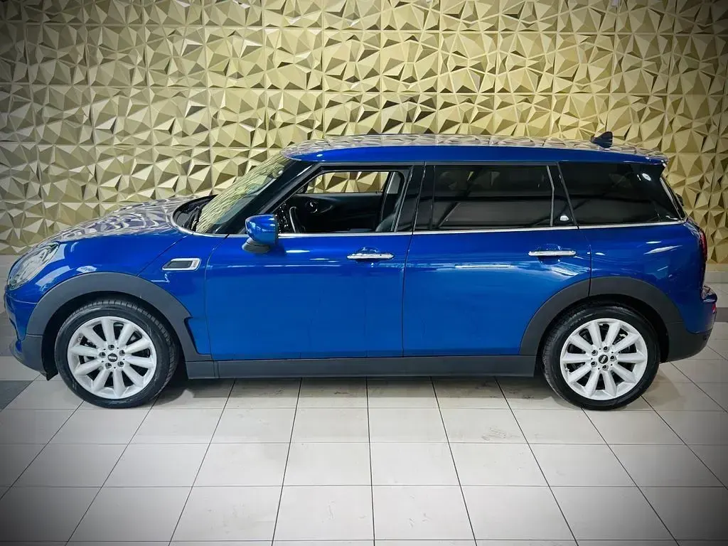 Gebraucht Mini Cooper Clubman 136 PS (100 kW) 2019 Blau Kombi