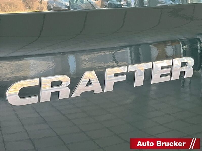 Gebraucht VW Crafter 177 PS (130 kW) 2019 Ontario green Van