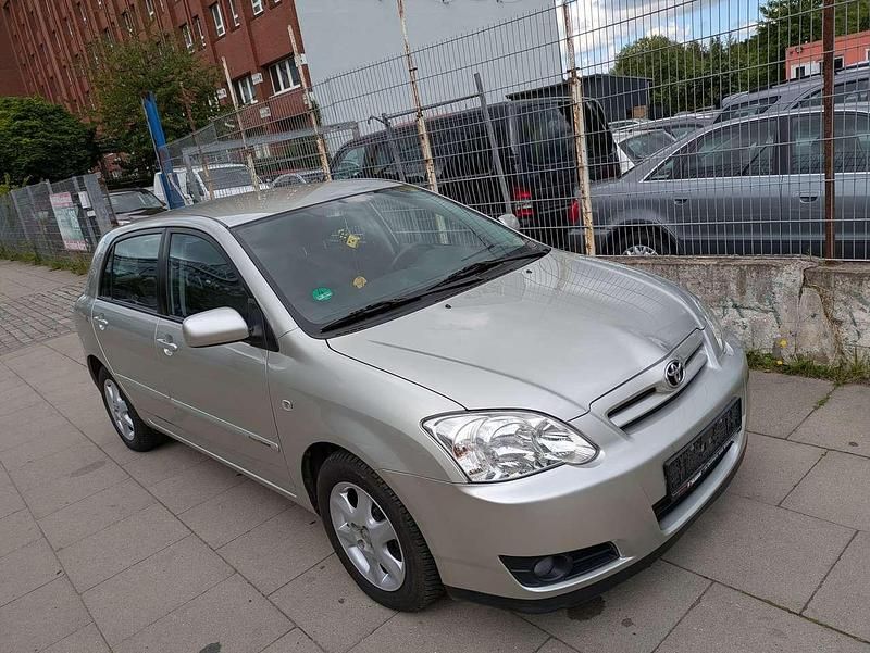 Silver metallic Gebraucht 2005 Toyota Corolla Sol Limousine | 3.350 € (Fairer Preis) - Bild 1/4