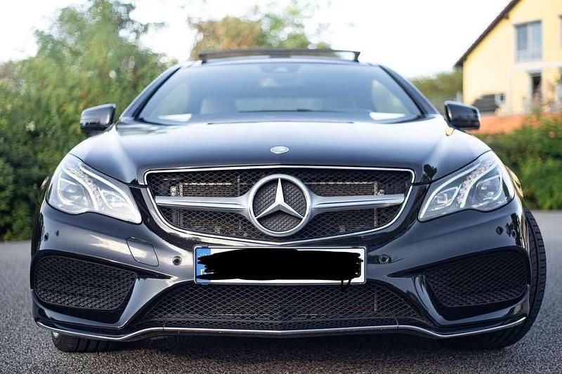 Gebraucht Mercedes E400 AMG line 333 PS (244 kW) 2016 Schwarz Coupé