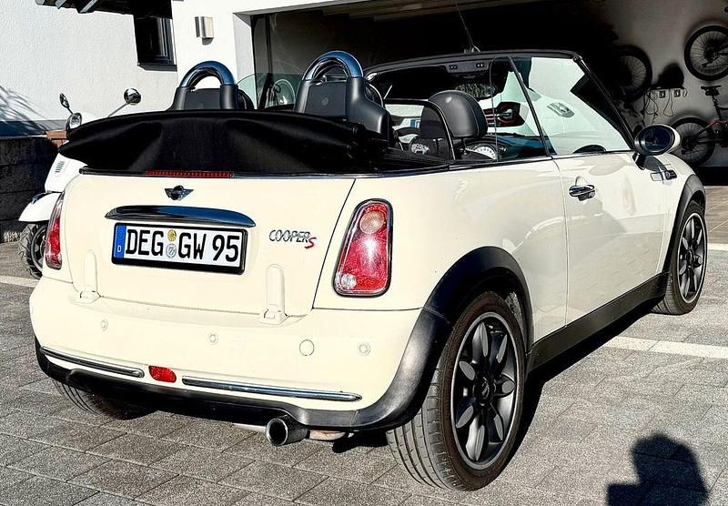 Gebraucht Mini Cooper Cabriolet 116 PS (85 kW) 2008 Weiß Cabrio