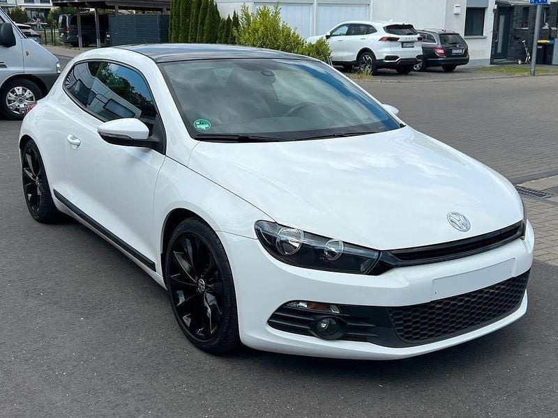 Weiß Gebraucht 2009 VW Scirocco Sport Coupé | 7.899 € (Fairer Preis) - Bild 1/4