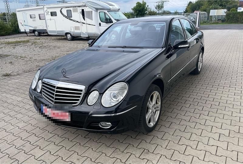 Schwarz Gebraucht 2008 Mercedes E280 Avantgarde Limousine | 6.500 € (Fairer Preis) - Bild 1/4