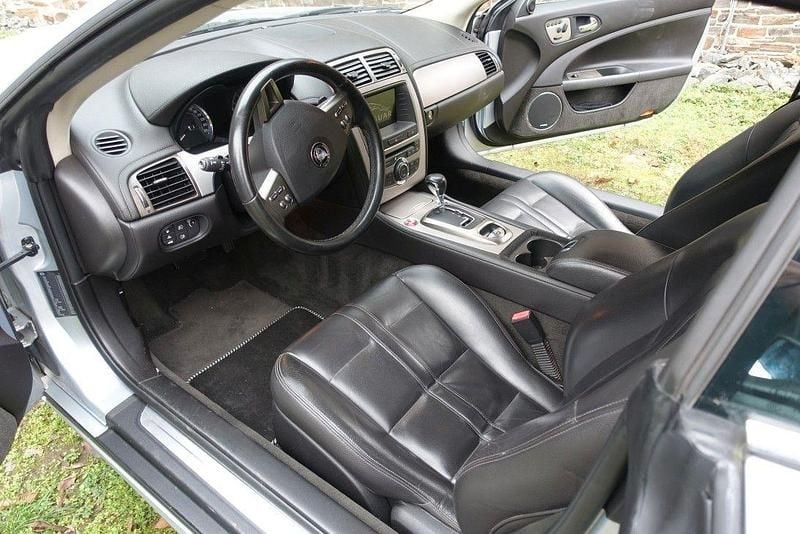 Gebraucht Jaguar XK 298 PS (219 kW) 2008 Silber Cabrio