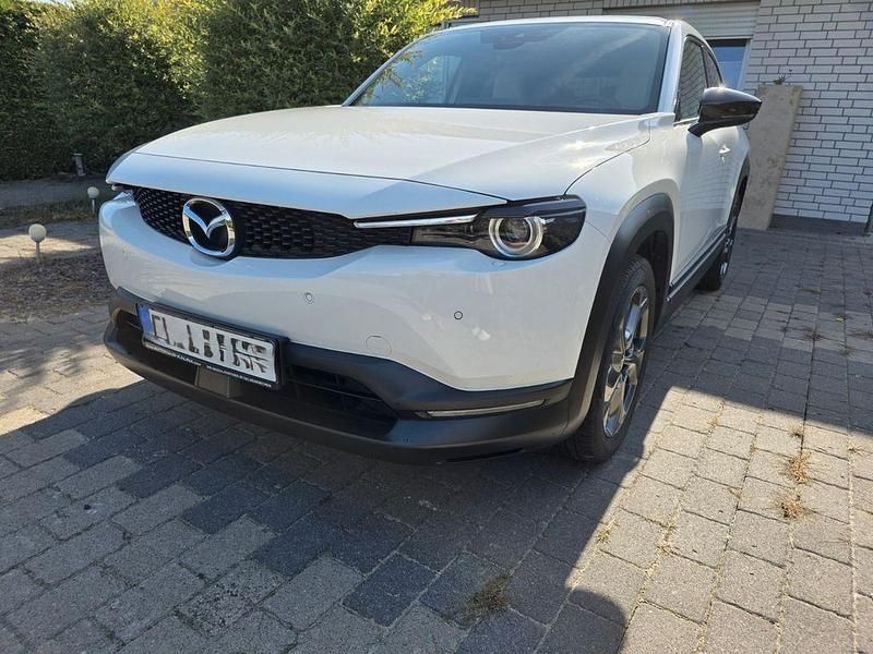 Weiß Gebraucht 2020 Mazda MX30 Edition SUV | 12.700 € (Guter Preis) - Bild 1/4