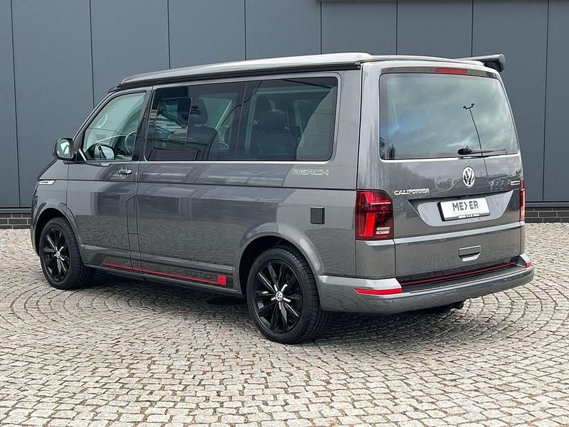 Gebraucht VW California Beach 204 PS (150 kW) 2022 Indiumgrau metallic/ dach schw Van
