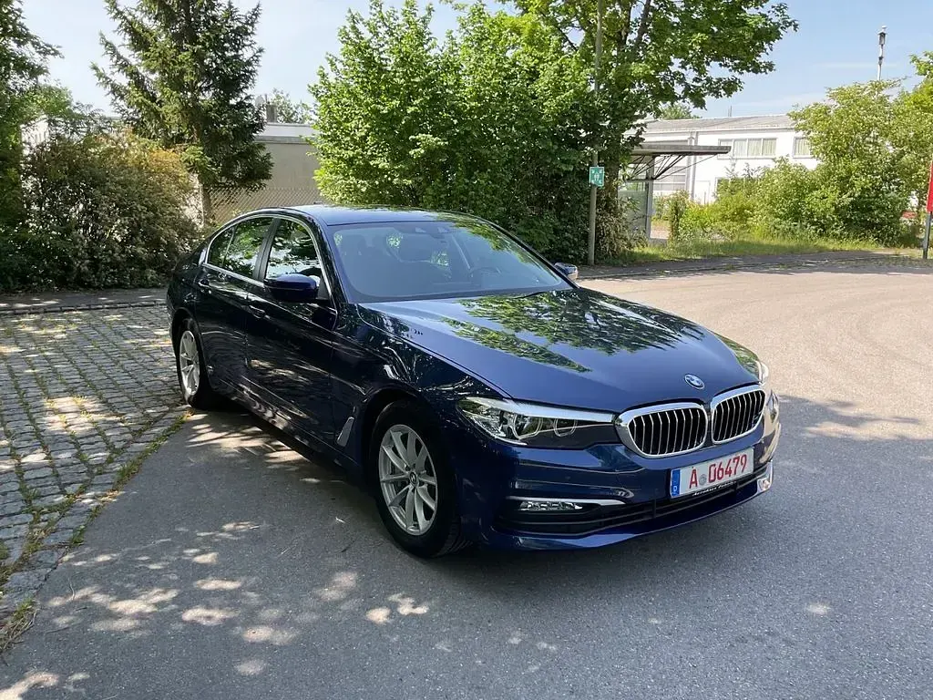 Gebraucht BMW 530e 252 PS (185 kW) 2018 Blau Limousine