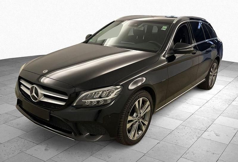 Gebraucht Mercedes C300e 306 PS (225 kW) 2020 Schwarz Kombi