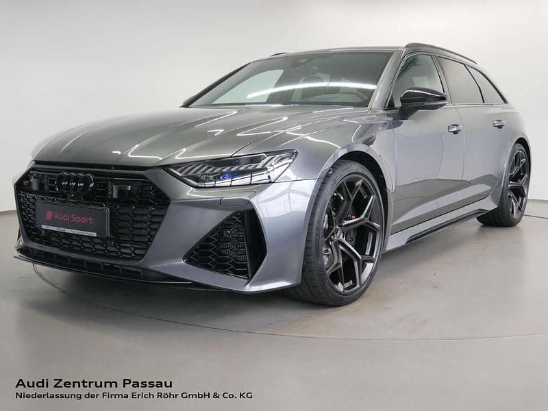 Grau Gebraucht 2024 Audi RS6 Performance Kombi | 118.270 € (Guter Preis) - Bild 1/4