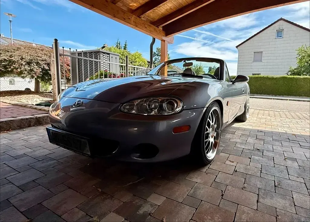 Gebraucht Mazda MX5 145 PS (106 kW) 2002 Silber Cabrio