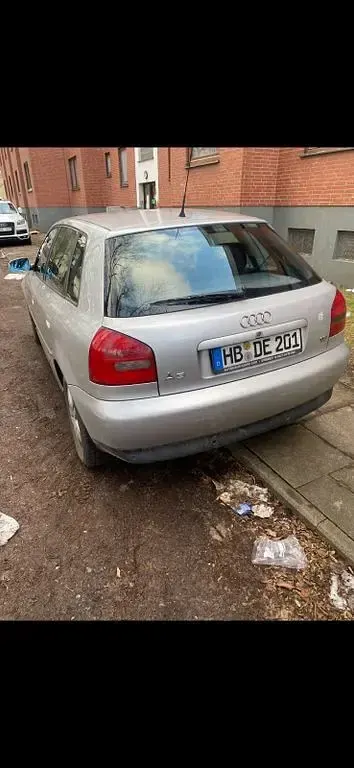 Gebraucht Audi A3 Ambiente 102 PS (75 kW) 2000 Grau Kleinwagen